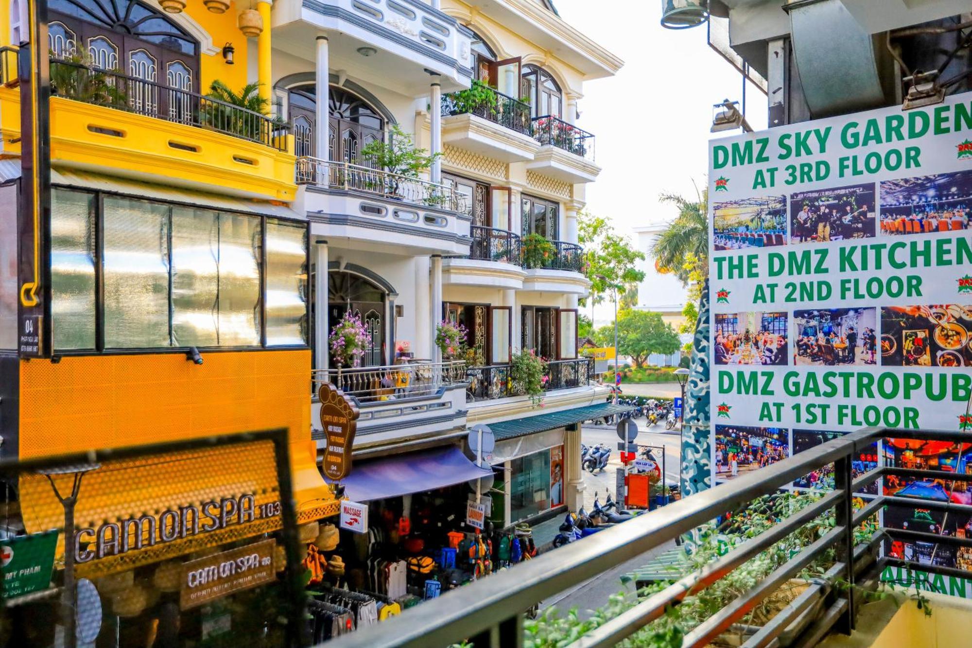 Dmz Hostel Hue Exterior photo